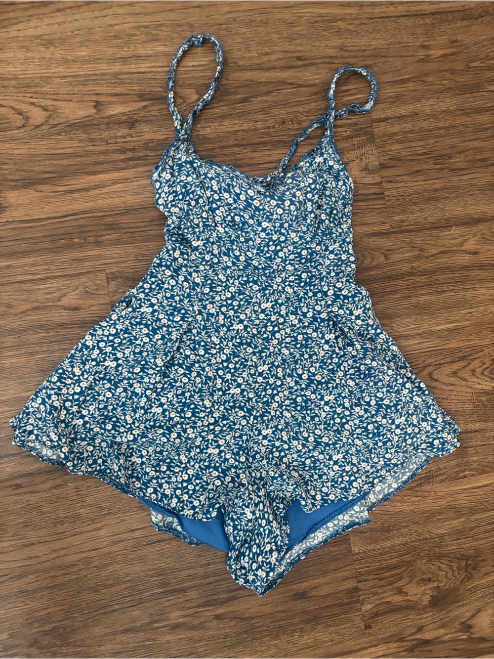 Princess Polly Mi Amor Blue Floral Cut Out Romper Size 6 Tie Back